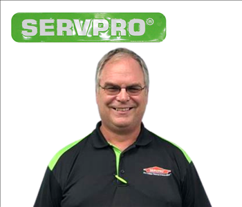 Male SERVPRO employee Dan, gray hair